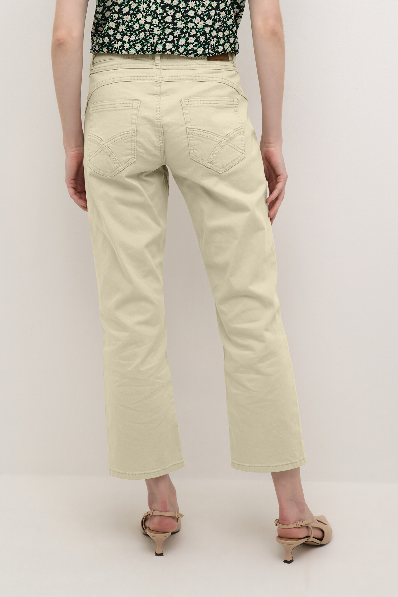 CREAM 10612168 Crann 7/8 straight leg twill -coco fit feather gray