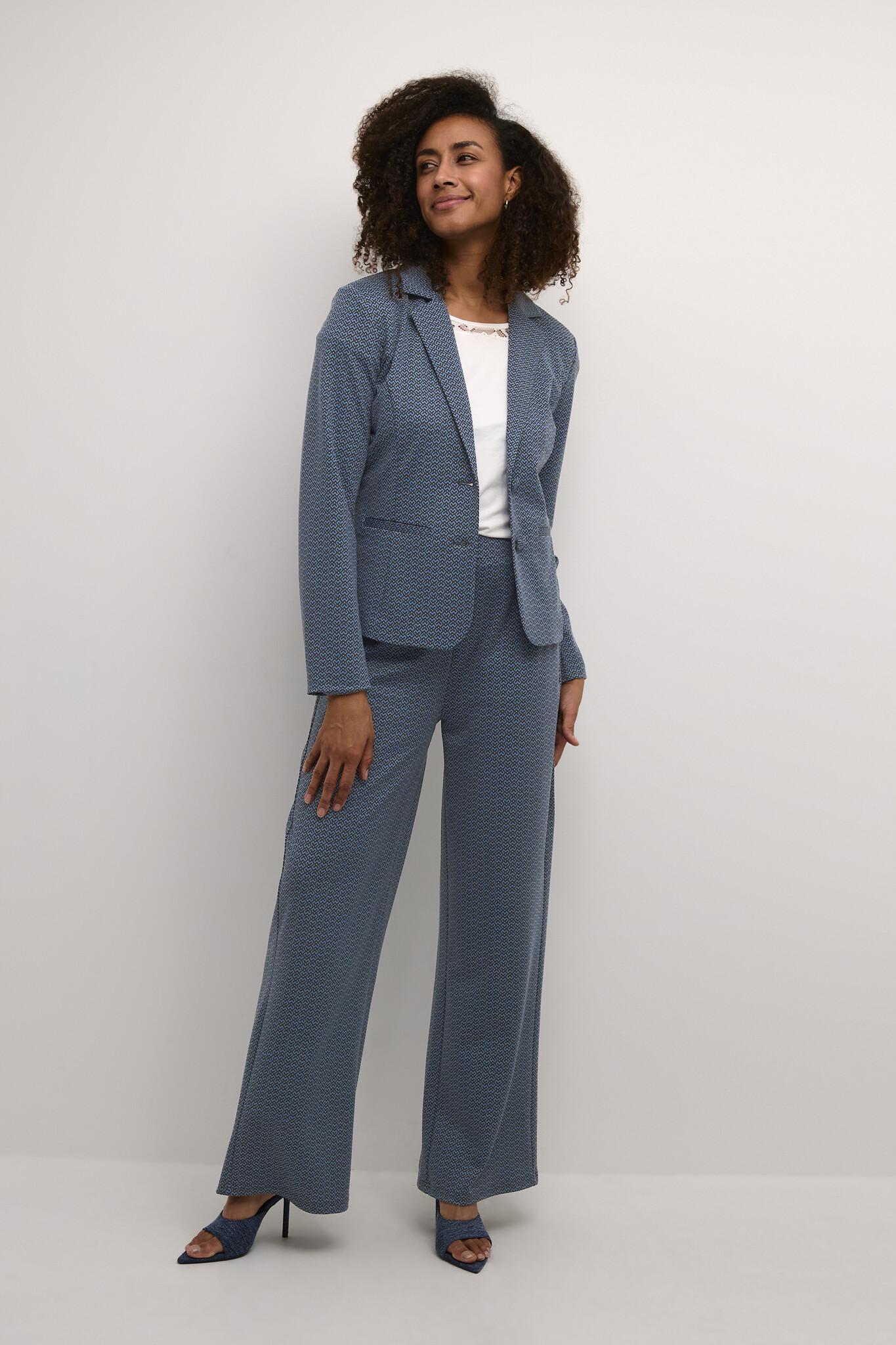 CREAM 10610119 Cranett blazer captain geo dot