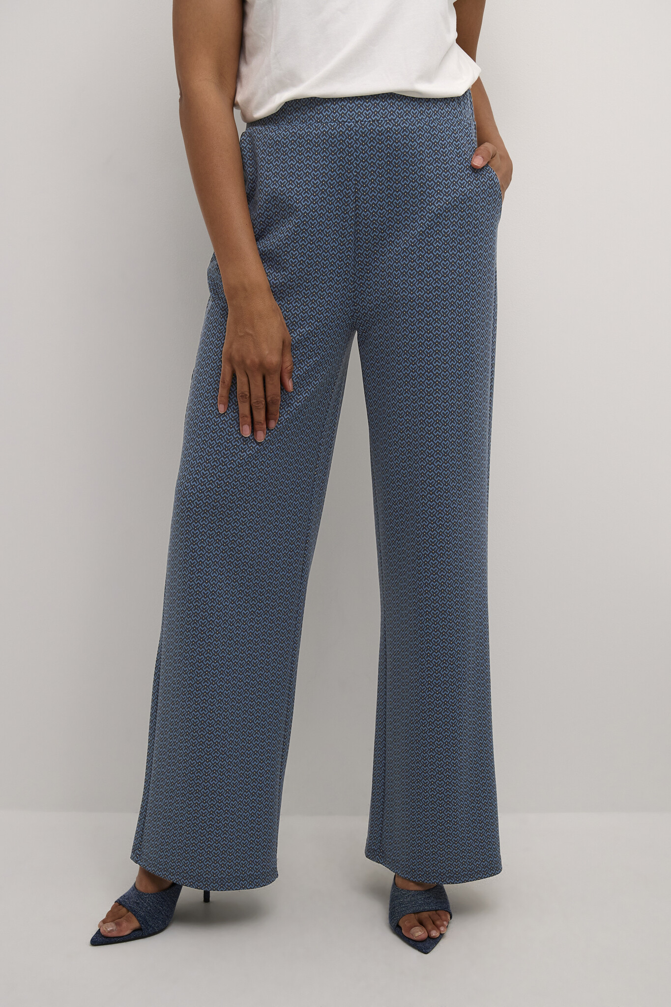 CREAM 10612047 Cranett wide pant captain geo dot