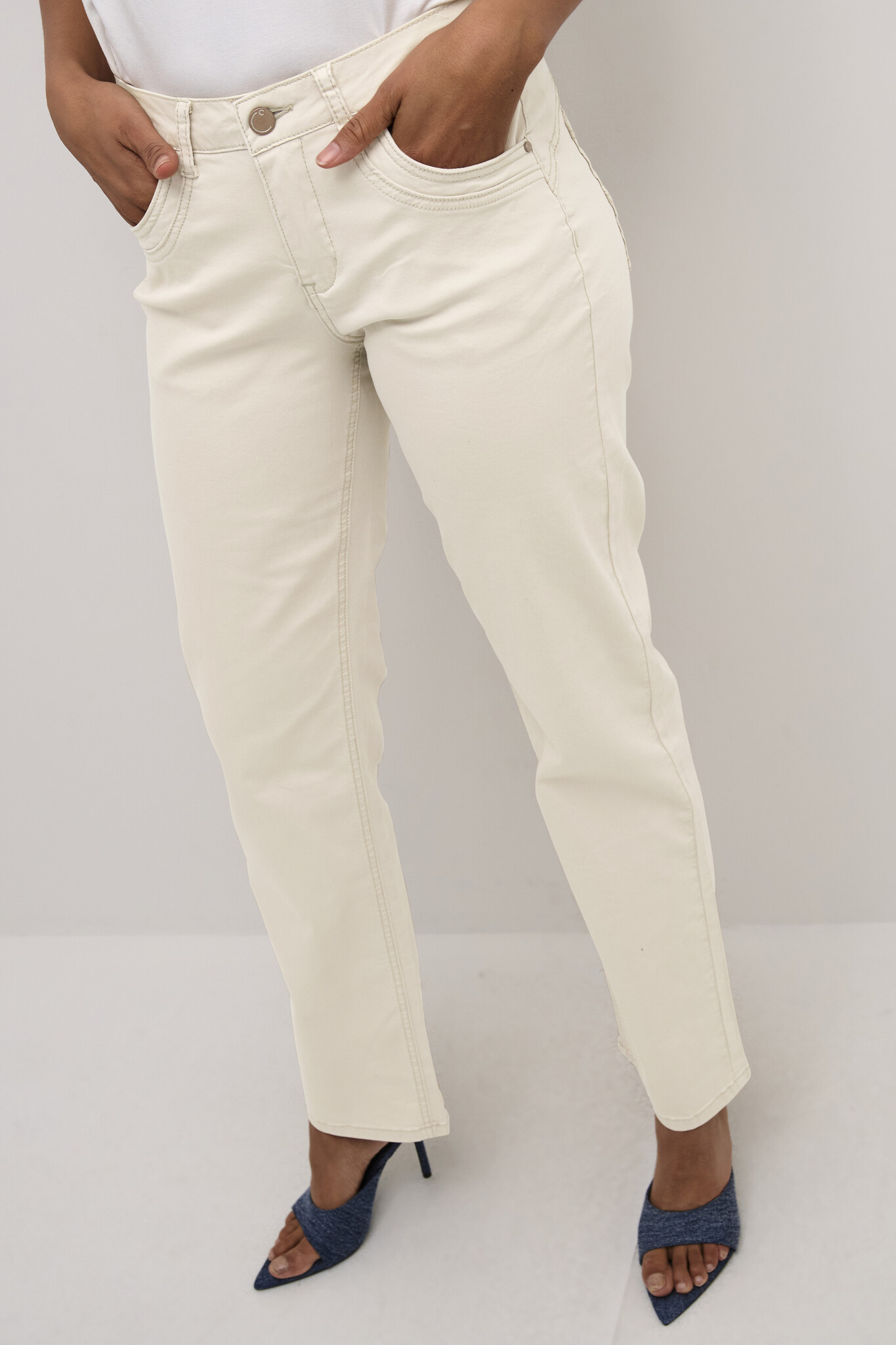 CREAM 10613015 Crann straight leg twill - coco fit feather gra 32