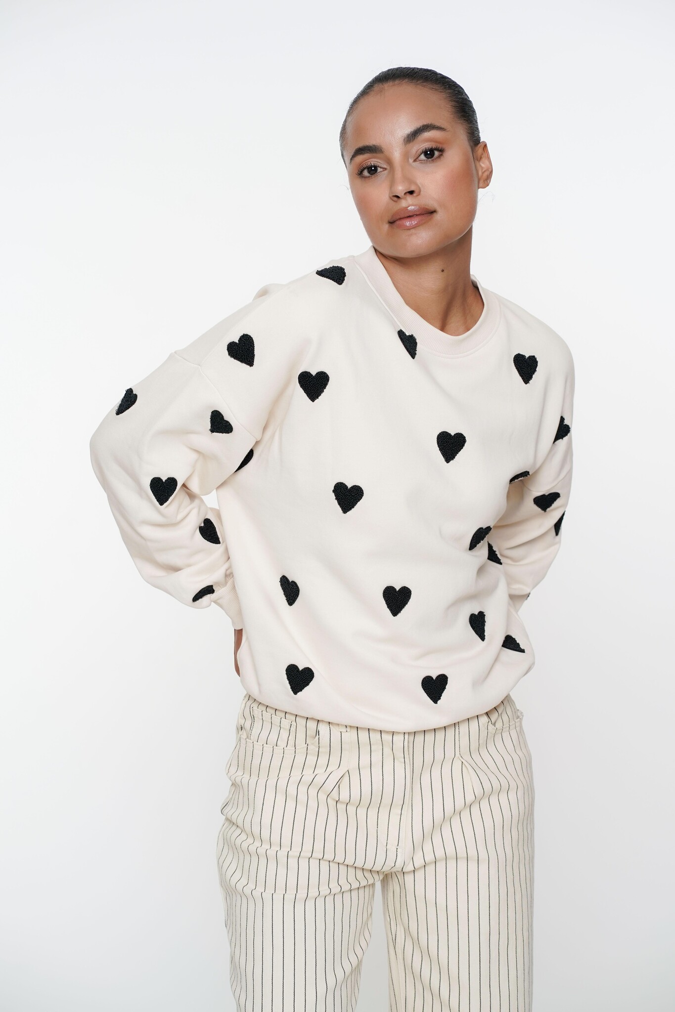 GEISHA Geisha Hearts Sweater