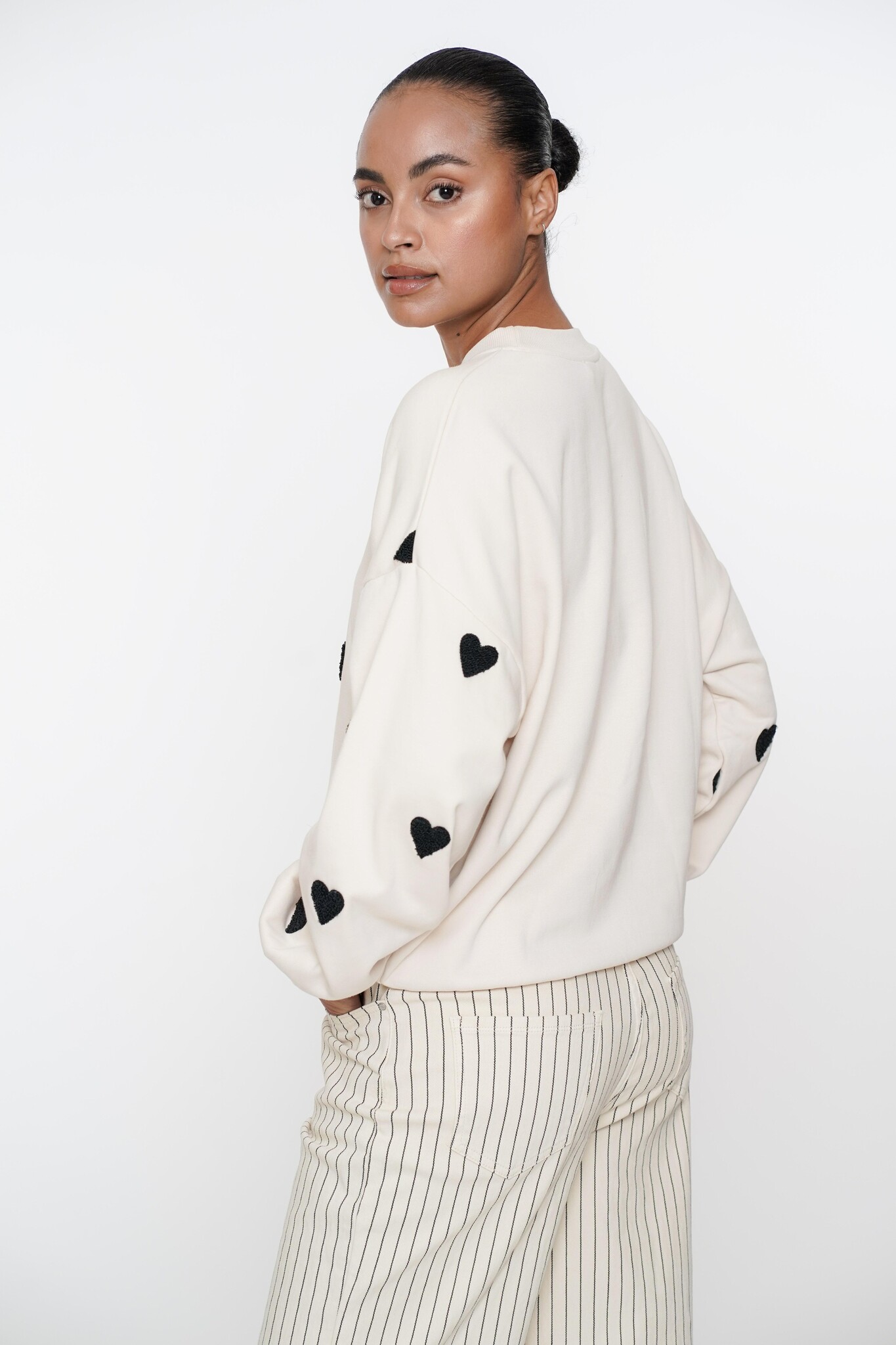 GEISHA Geisha Hearts Sweater