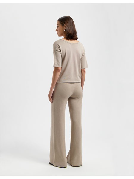 AVEC ĒLAN Melina-ae beach