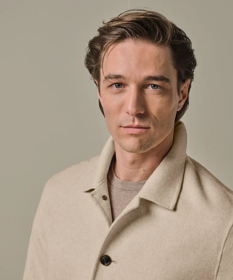 PROFUOMO  Licht zand