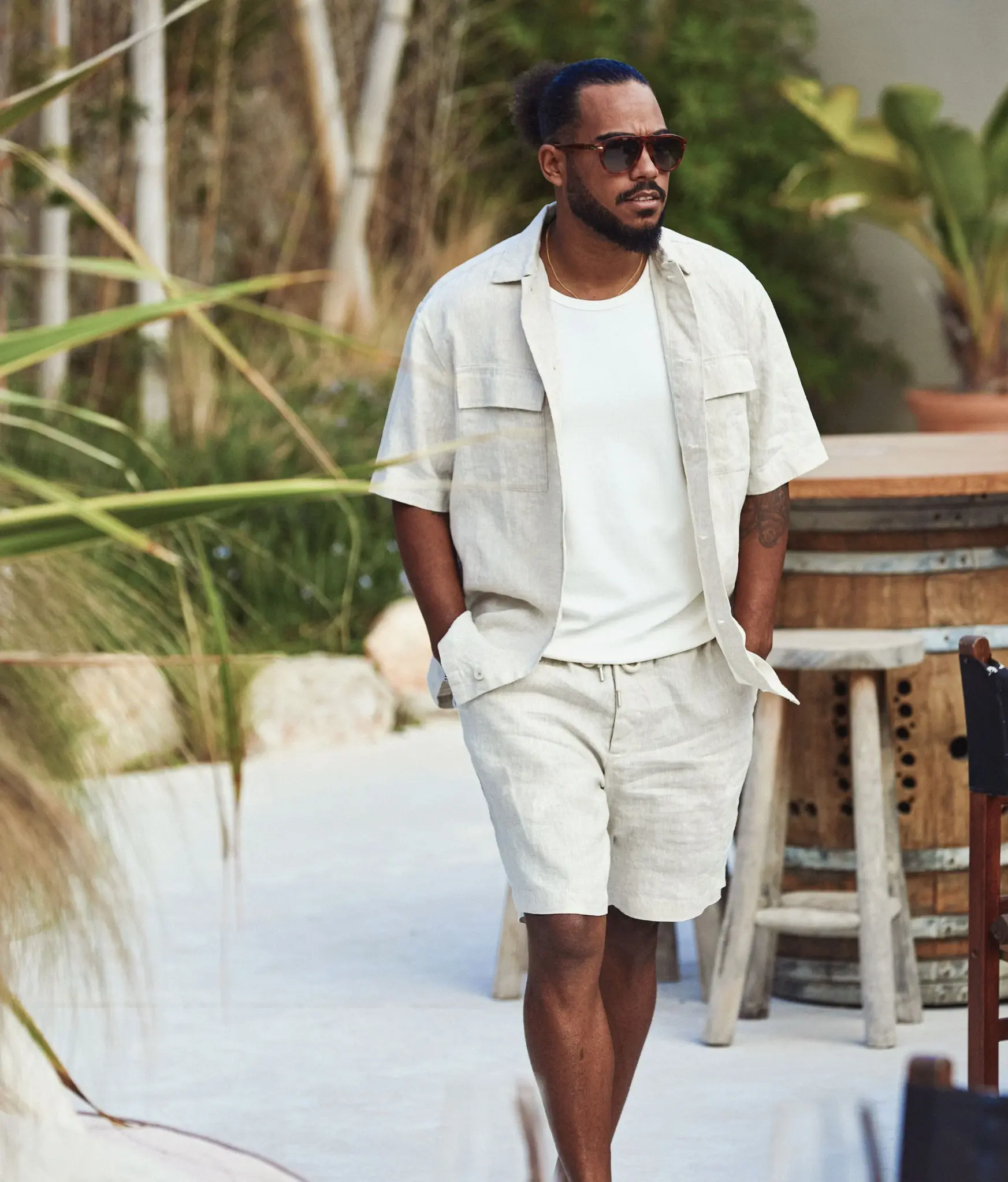 Blue industry  Short linen sand