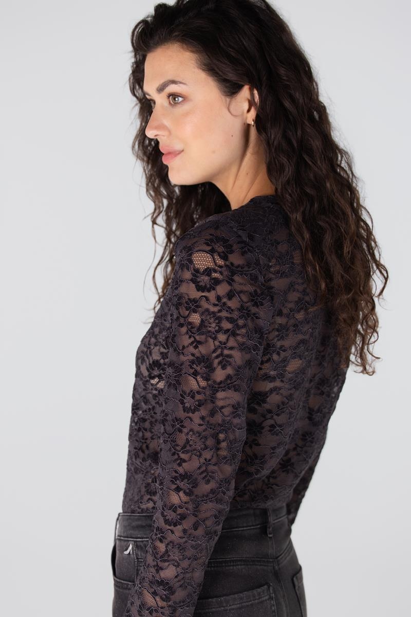 Jansen Amsterdam Kiki top lace shoulderpad long sleeve wine