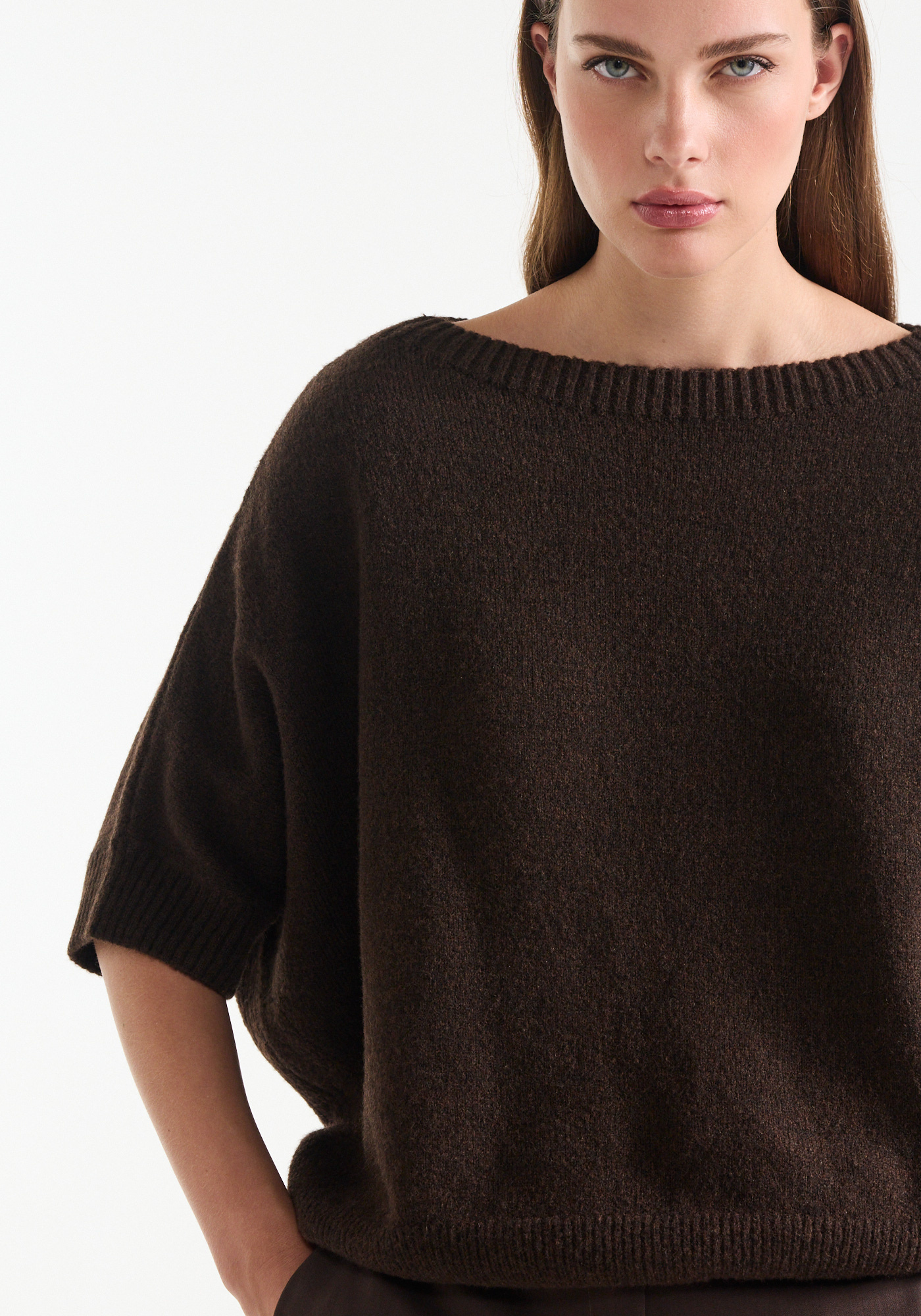 Jansen Amsterdam Dacota trui round short batwing sleeve dark brown