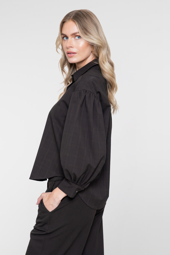 Geisha Blouse met fijne ruit en ballonmouwen bruin