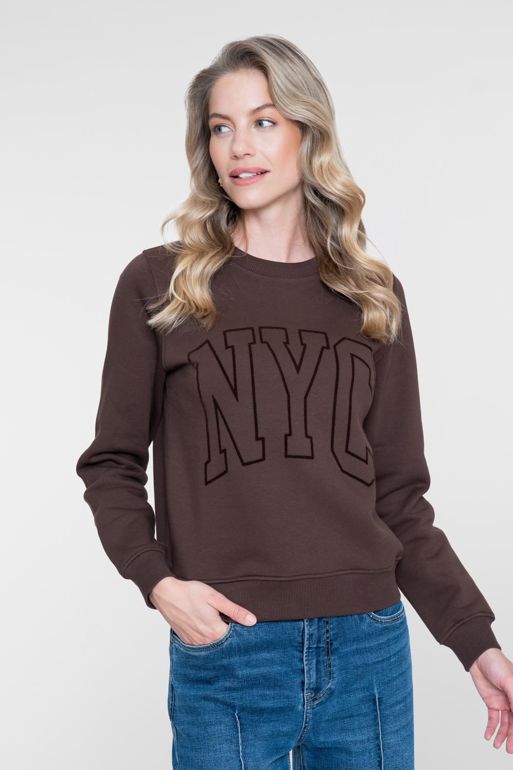 Geisha Sweater met NYC print donkerbruin