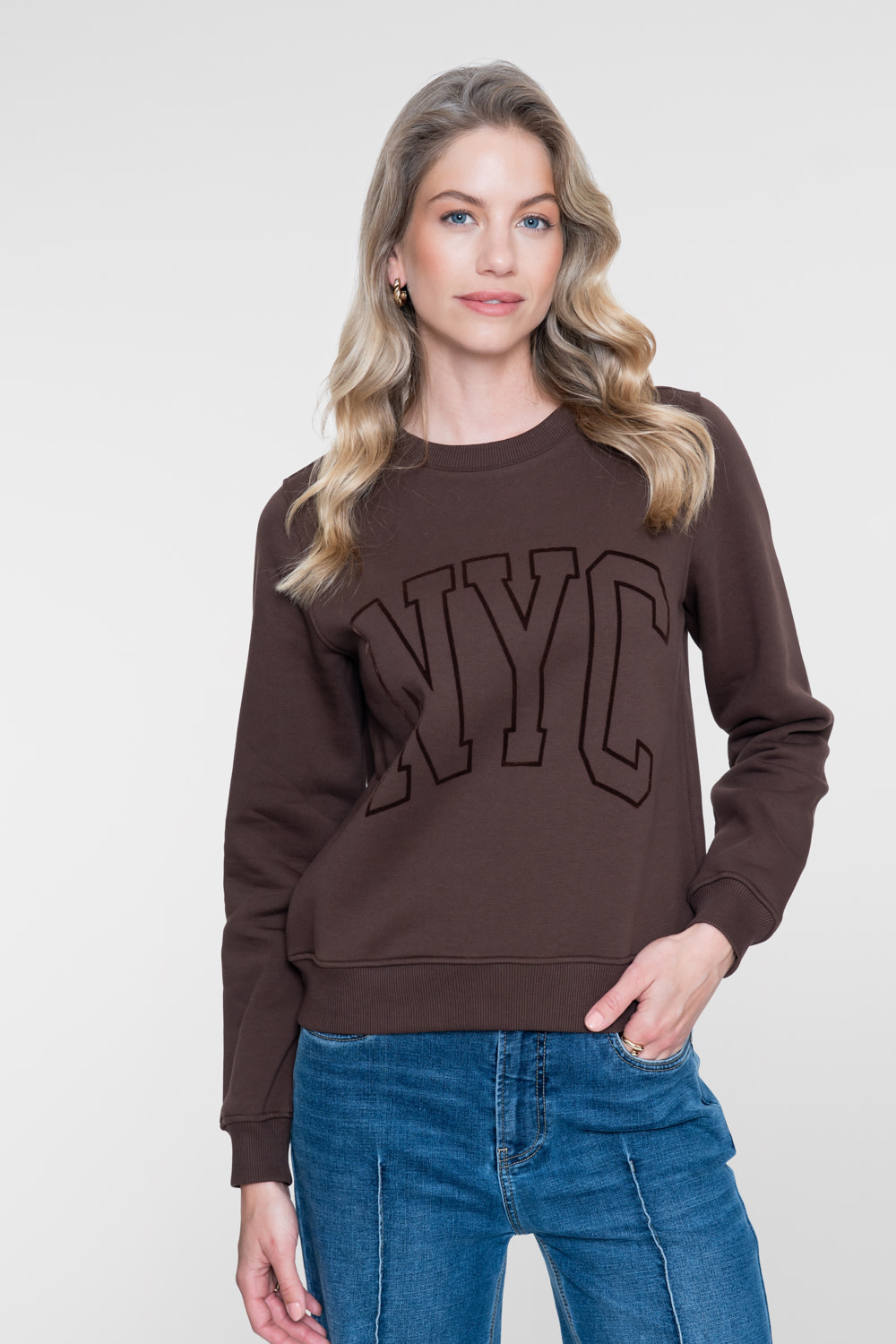 Geisha Sweater met NYC print donkerbruin