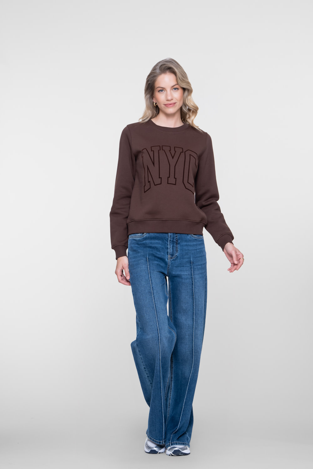 Geisha Sweater met NYC print donkerbruin