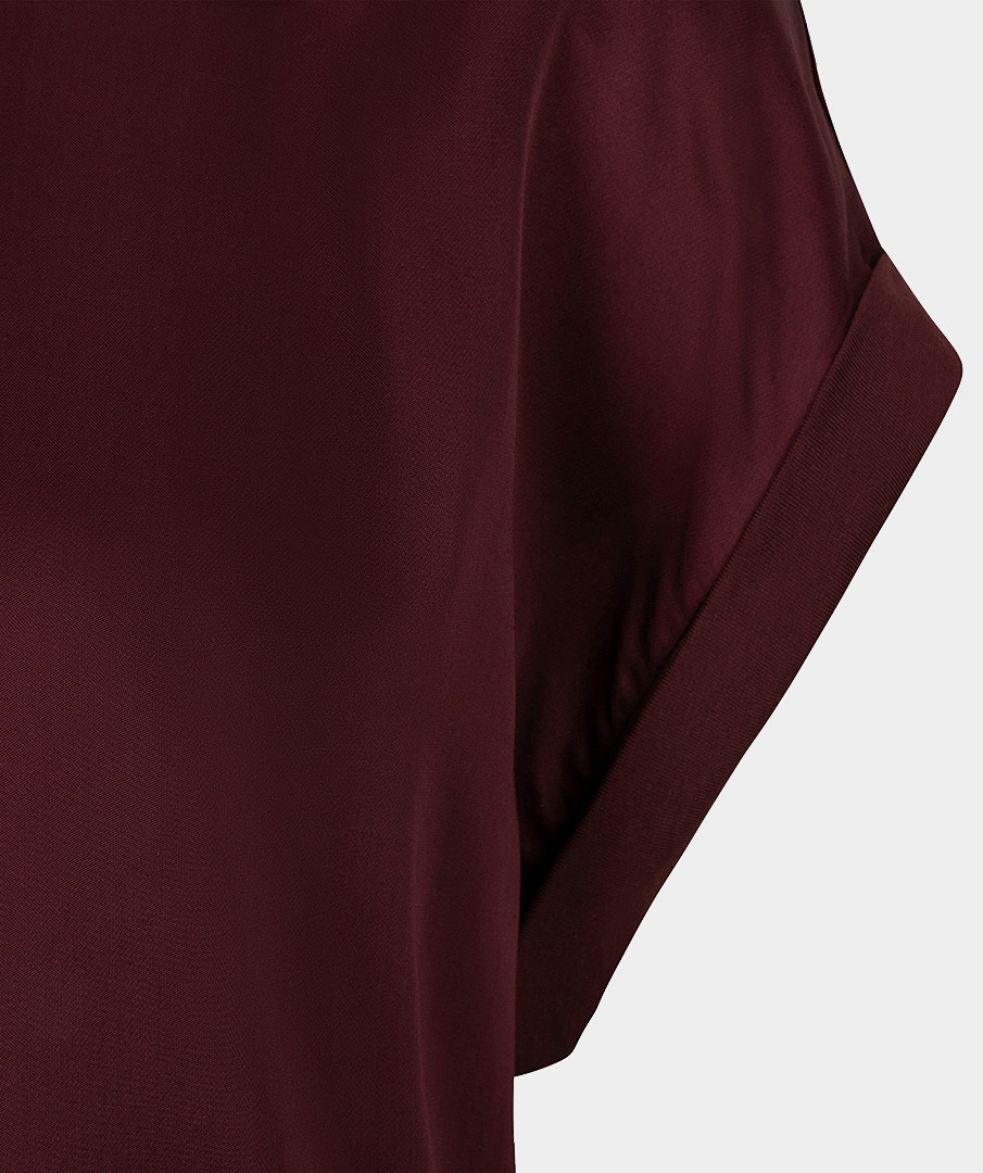 Esqualo T-shirt met omslagmouw en satijn merlot