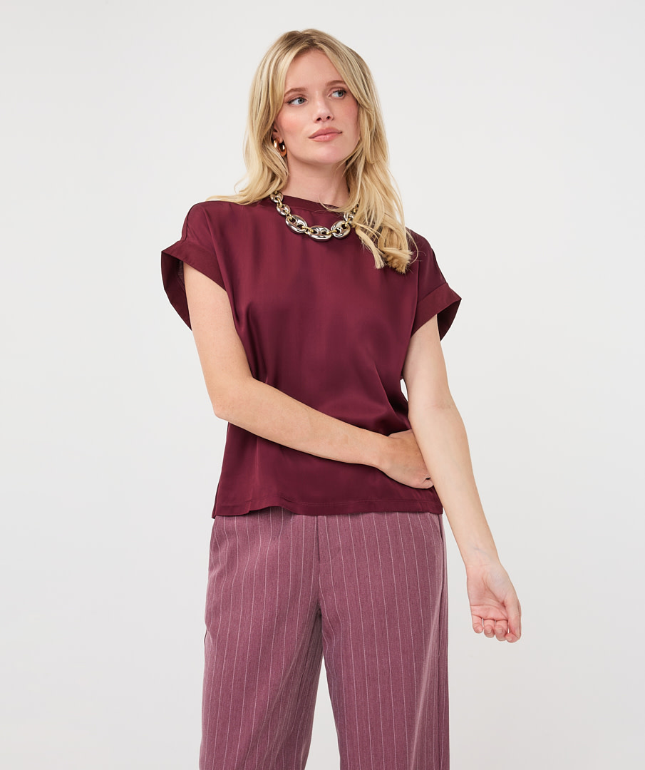 Esqualo T-shirt met omslagmouw en satijn merlot