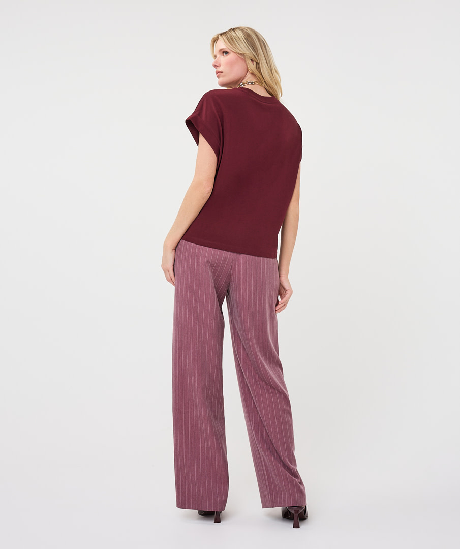 Esqualo T-shirt met omslagmouw en satijn merlot