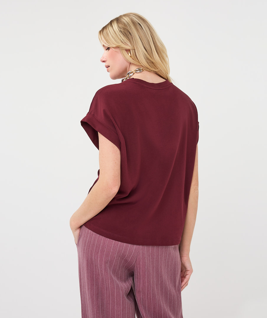 Esqualo T-shirt met omslagmouw en satijn merlot