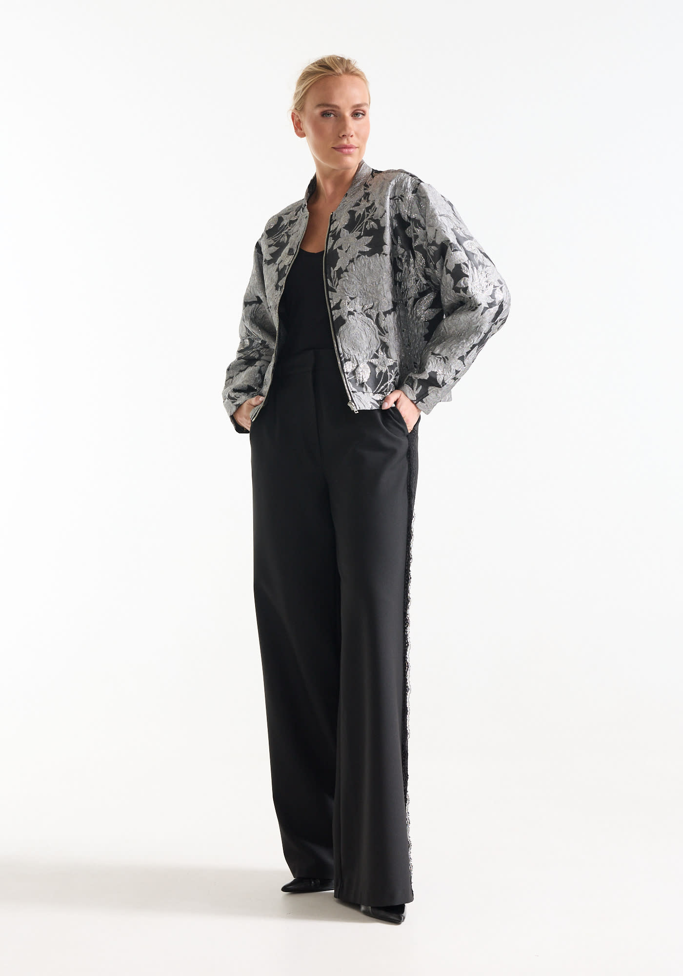 Jansen Amsterdam Bizzy jasje lurex bloemenjacquard zilver