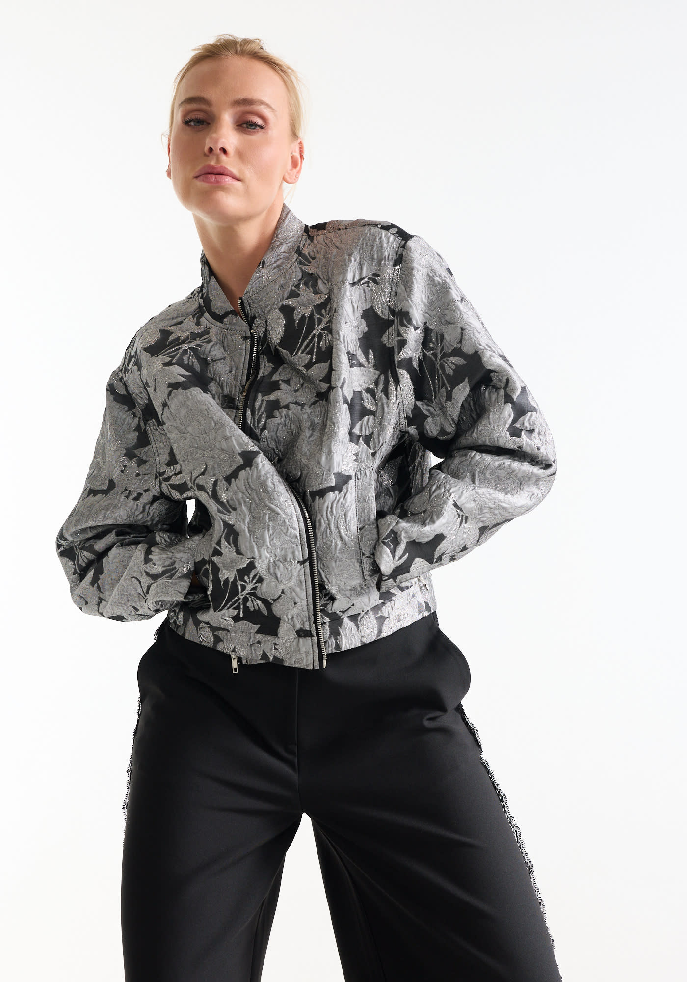 Jansen Amsterdam Bizzy jasje lurex bloemenjacquard zilver