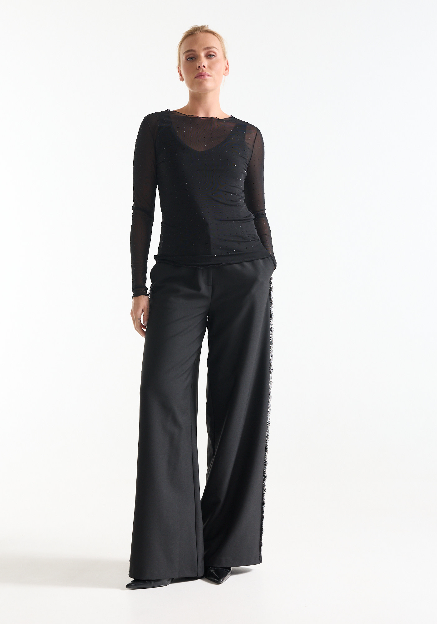 Jansen Amsterdam Kitty mesh top met steentjes zwart
