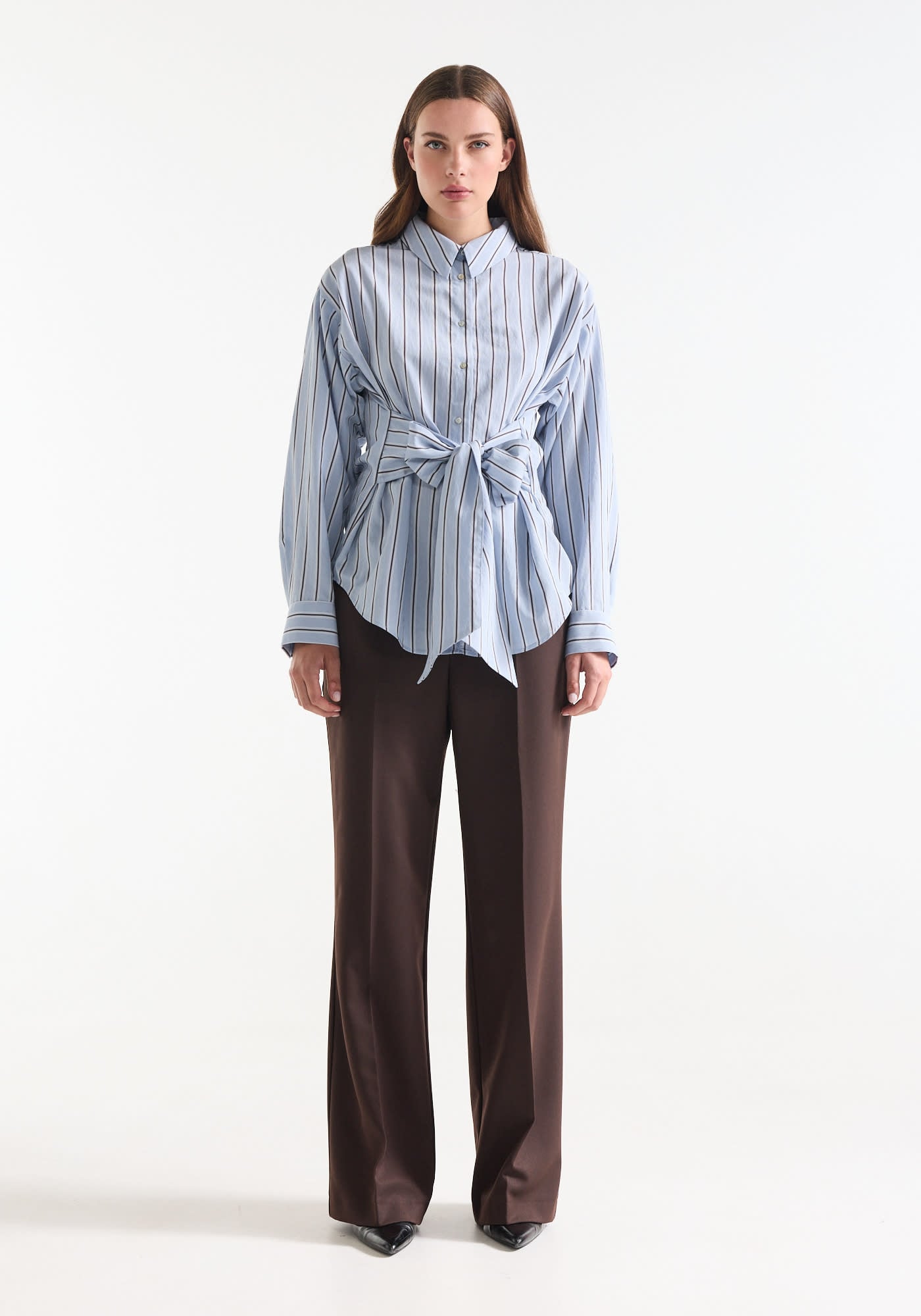 Jansen Amsterdam Livia gestreepte blouse met ceintuur lichtblauw