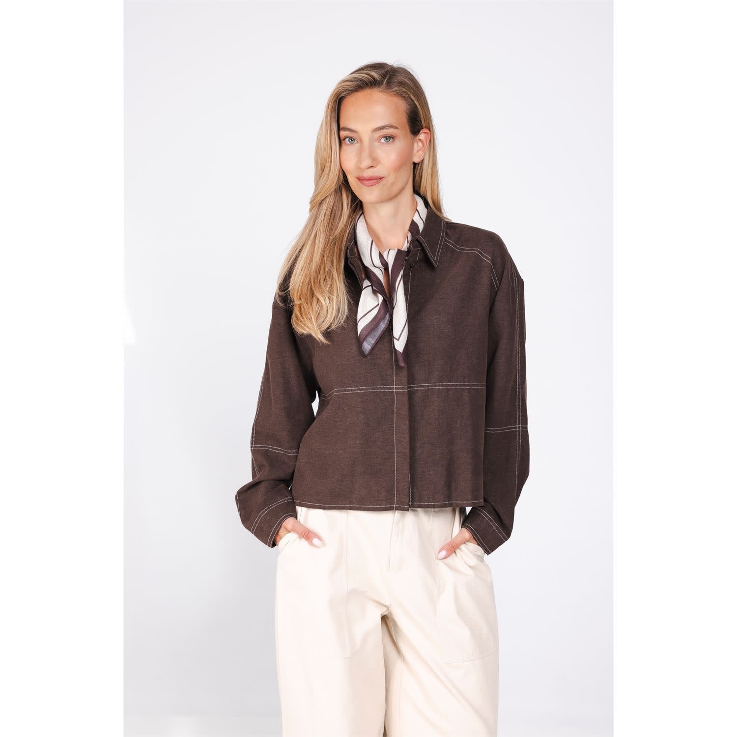 POOOLS Blouse met stiksels koffiebruin