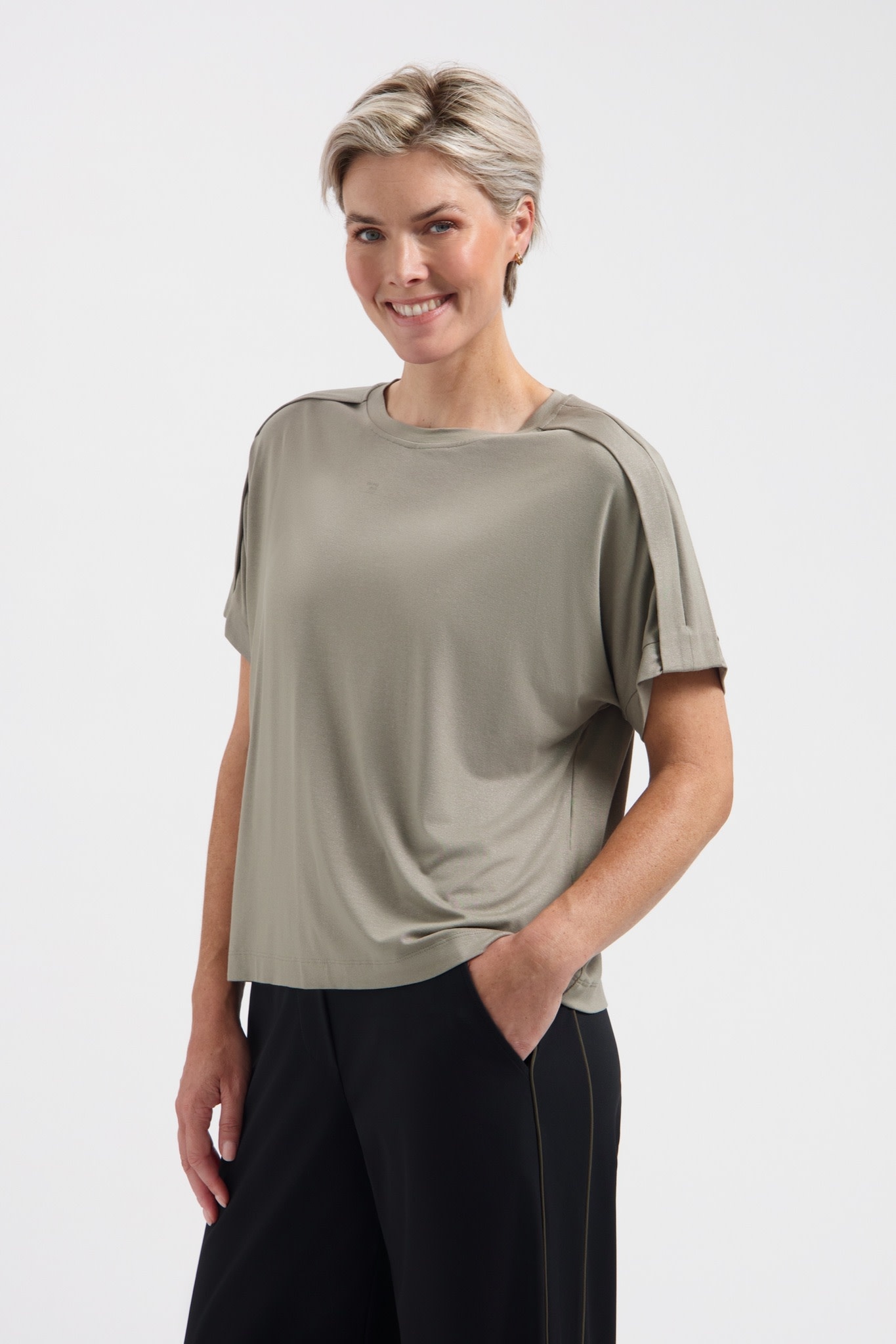 LADY DAY Thyme T-shirt met glitter saliegroen