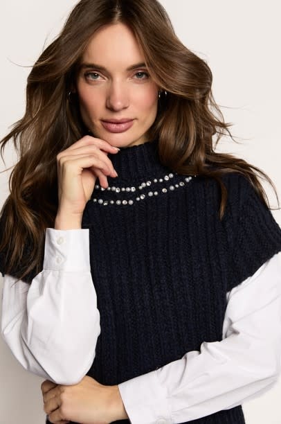 Freebird Kalista pull met parels donkerblauw
