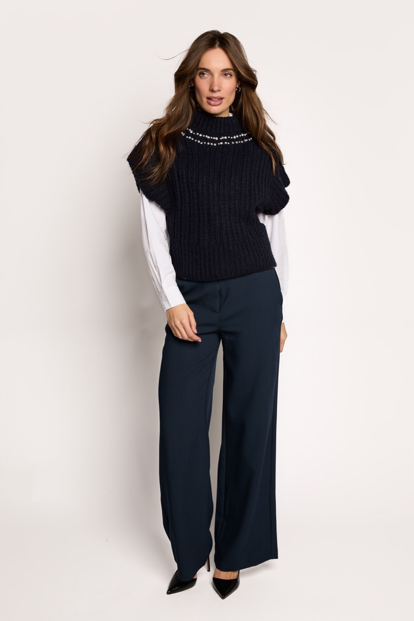 Freebird Kalista pull met parels donkerblauw
