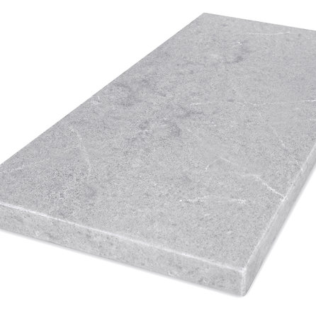 Werkblad natuursteen look grijs - kwartscomposiet - gepolijst (glans) - 2 cm dik - op maat - glanzende lichtgrijze natuursteen imitatie van quarts / quartz composiet