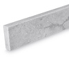 Plint natuursteen look grijs - kwartscomposiet - gezoet (mat) - 2 cm dik - op maat - muurplint / vloerplint van matte lichtgrijze natuursteen imitatie van quarts / quartz composiet