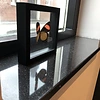 Sample zwart spikkel - kwartscomposiet - gepolijst (glans) - 2 cm dik - op maat - materiaal proefstuk / monster van glanzende zwarte (natuursteen look) quarts / quartz composiet