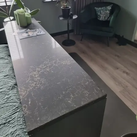 Sample marmerlook zwart - kwartscomposiet - gepolijst (glans) - 2 cm dik - op maat - materiaal proefstuk / monster van glanzende zwarte marmer imitatie van quarts / quartz composiet