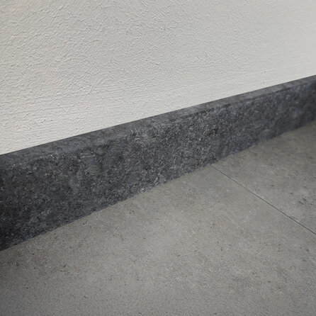 Sample - steel grey graniet - leather finish (mat) - 2 cm dik - op maat - materiaal proefstuk / monster van leer / leder look silver grey graniet