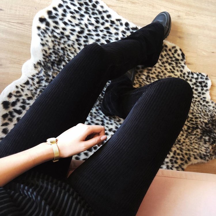 Corduroy Flared Trousers / Black