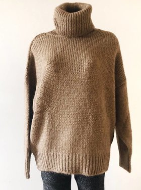 Julia Oversized Knit Sweater / Brown