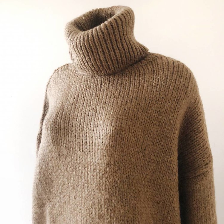 Julia Oversized Knit Sweater/ Brown