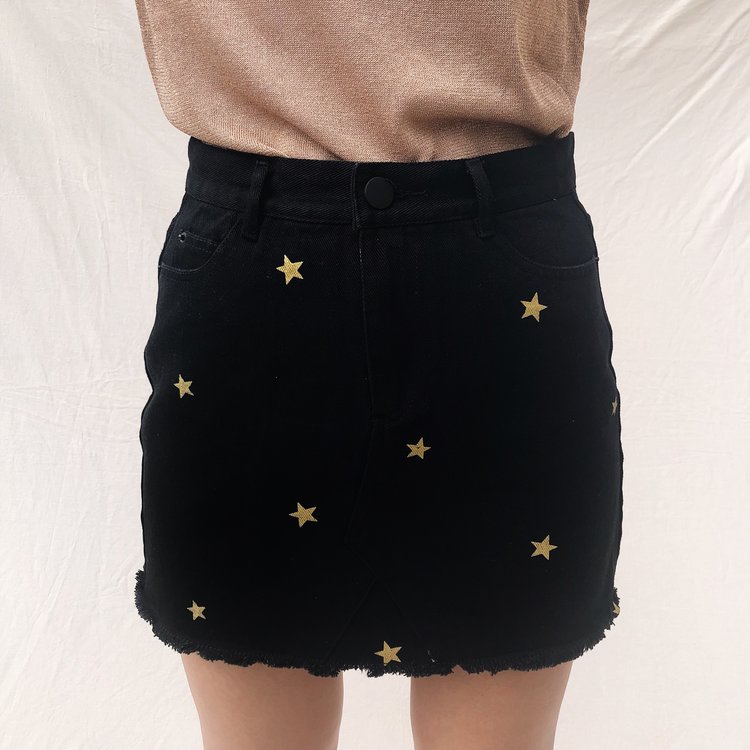 Nova Printed Star Skirt / Black & Gold