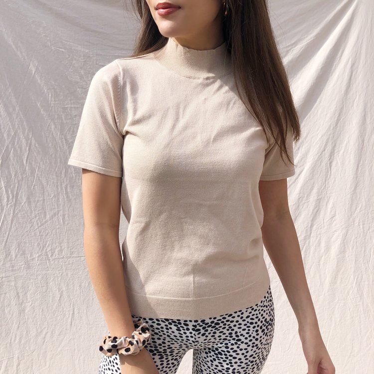 Isla Basic Top / Light Beige