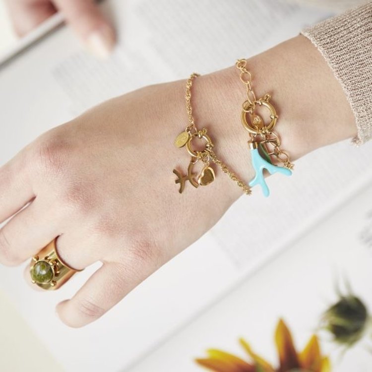 Gold Wave Chain Ring Bracelet