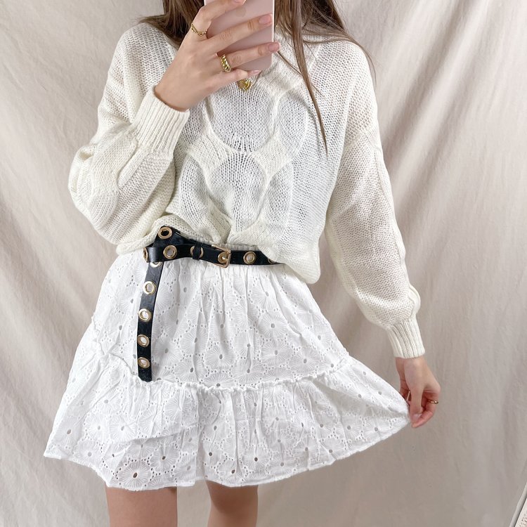 Miki Embroidered Skirt / White