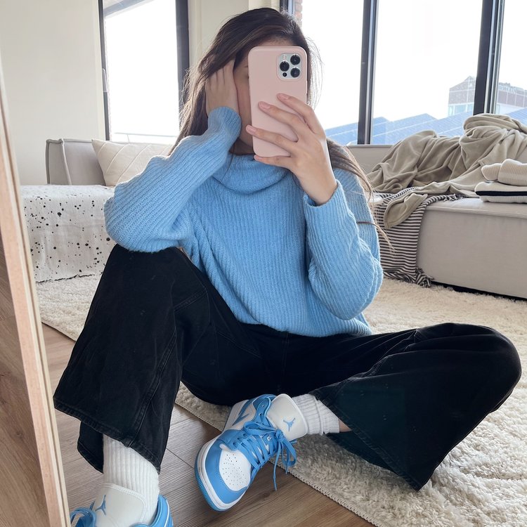 Reesa Oversized Knit Sweater / Blue