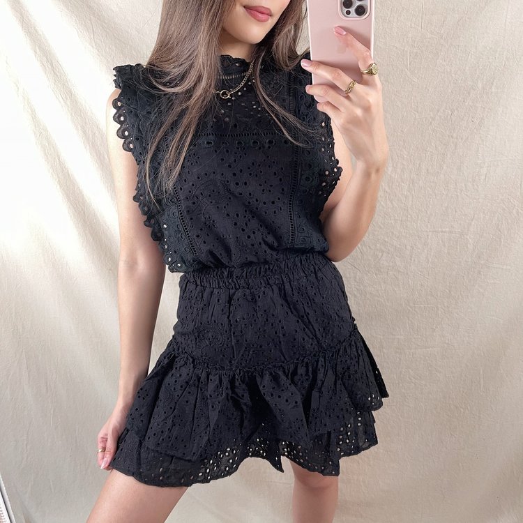 Gaia Embroidered Set / Black