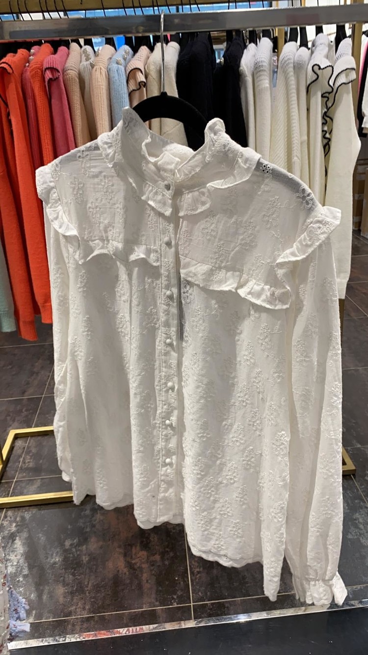 Ayaka Embroidered Blouse / White
