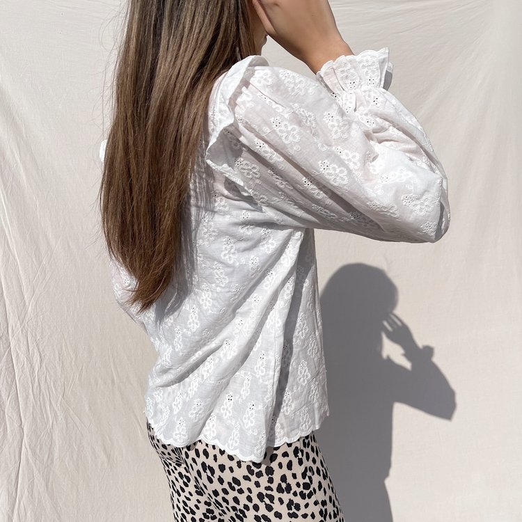 Ayaka Embroidered Blouse / White