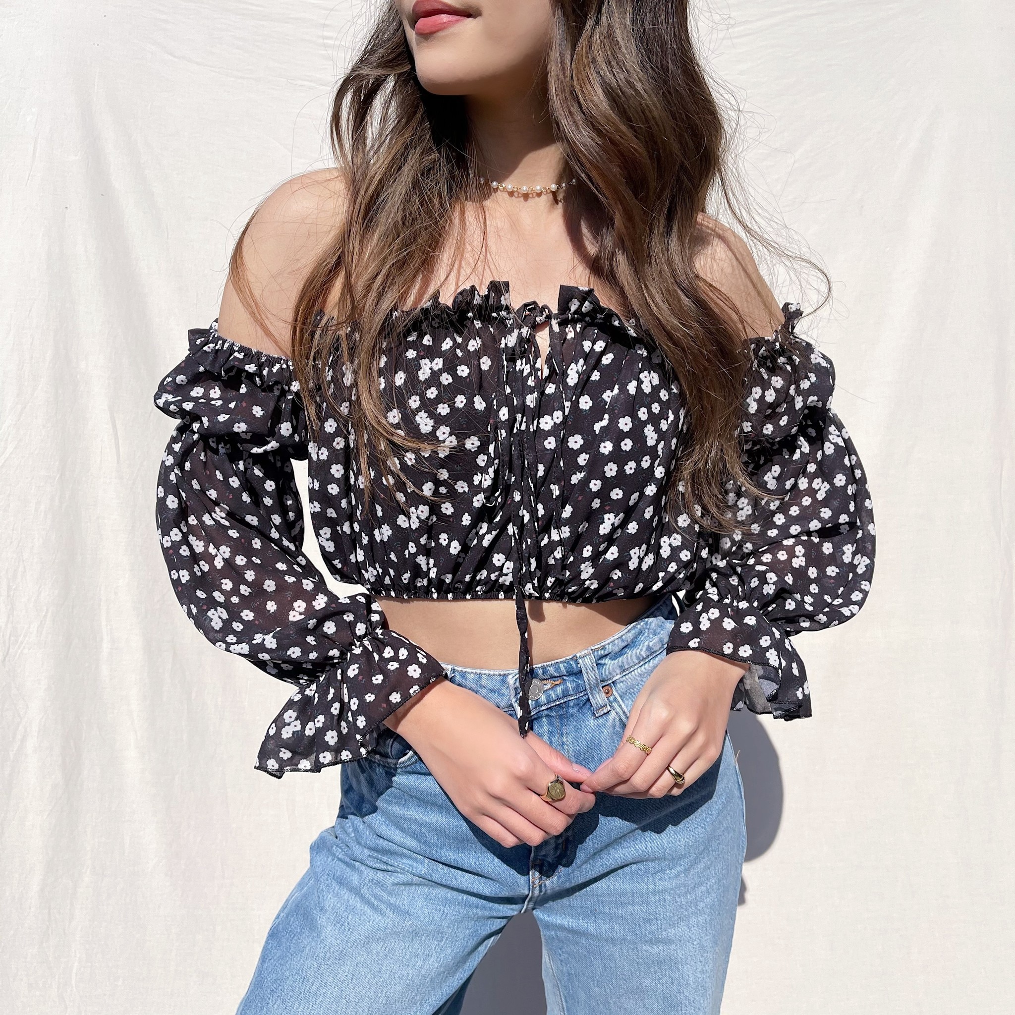 Azami Flower Off Shoulder Top / Black - Hello My Love