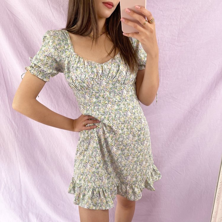 Linnea Flower Dress / Lilac