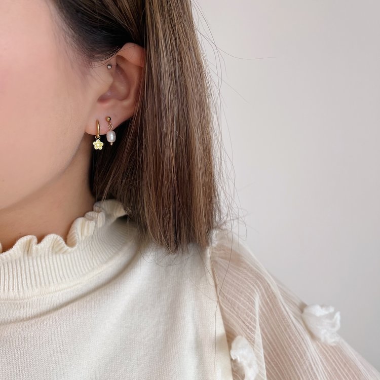 Gold Pearl Stud Earrings