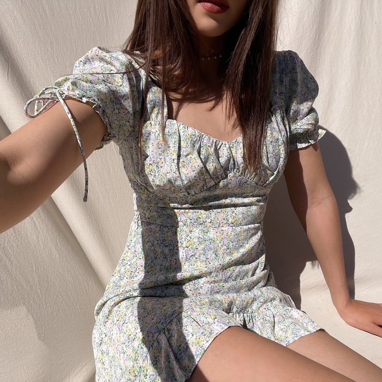 Linnea Flower Dress / Lilac