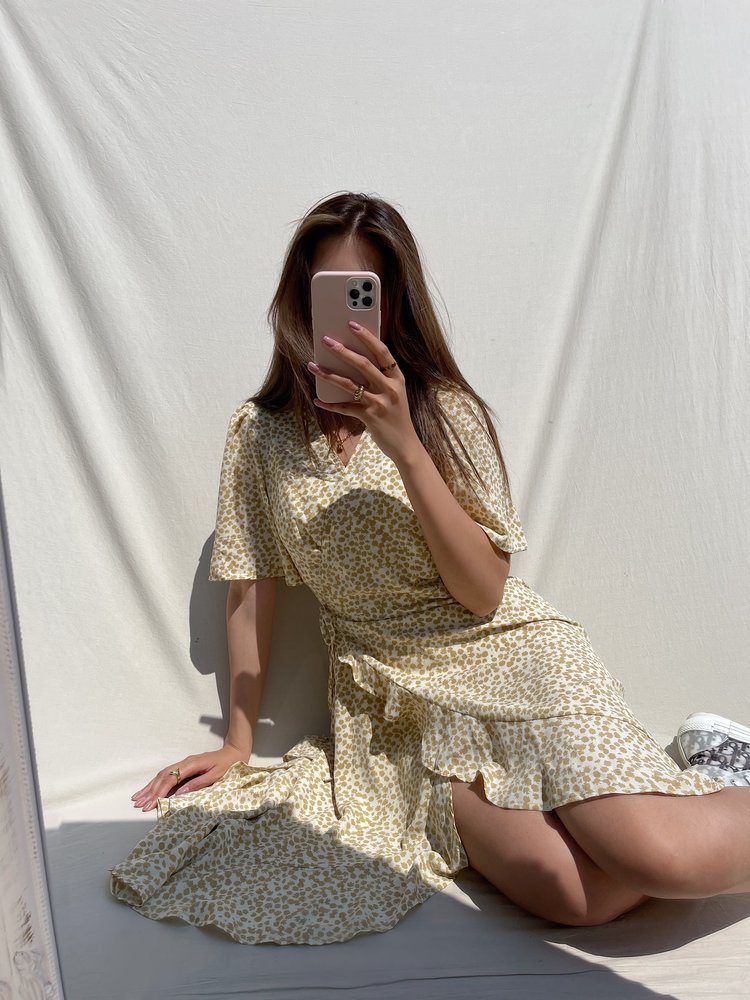 Perla Flower Wrap Midi Dress / Beige