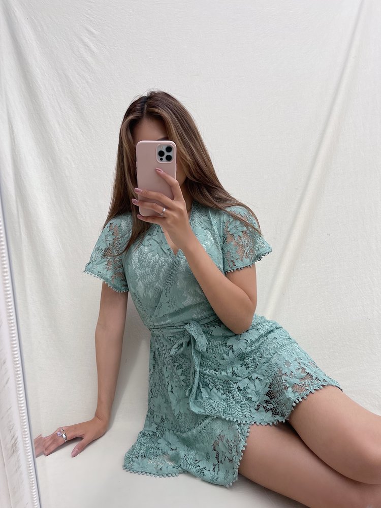 Alaia Flower Lace Dress / Sage Green