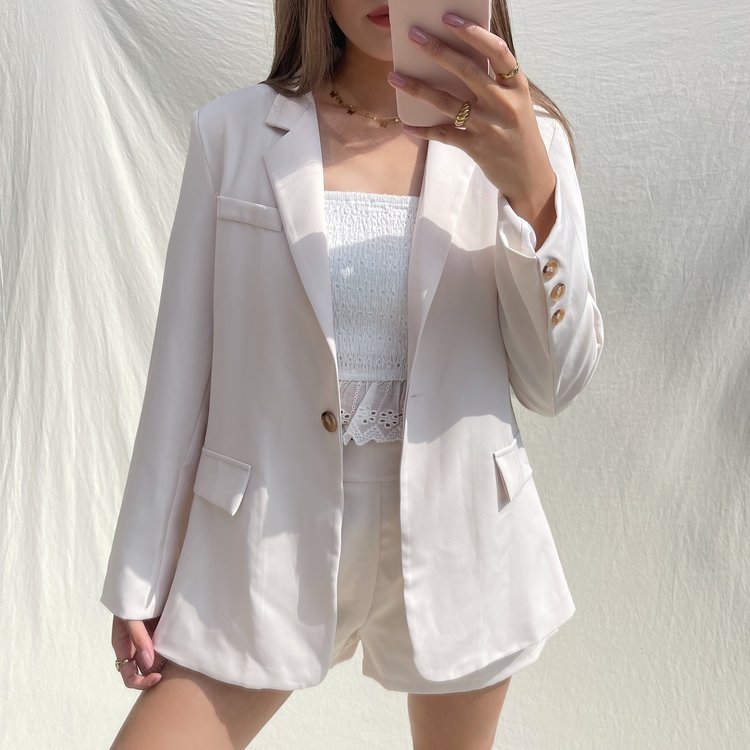 Farah Tailored Shorts / Ecru